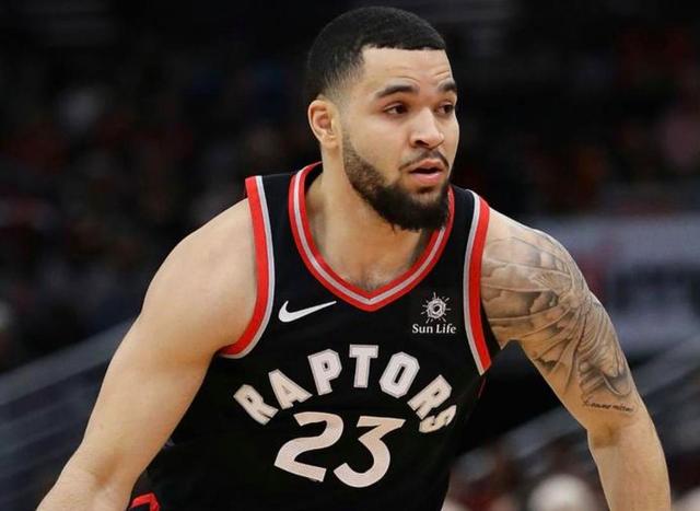 以其卓越的 以其卓越的