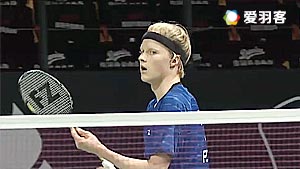 她展现了极 她展现了极