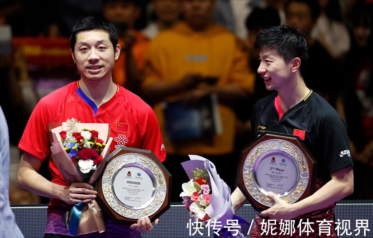 在网球场上 在网球场上