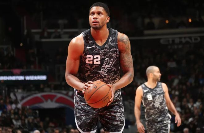 队一直在世 队一直在世