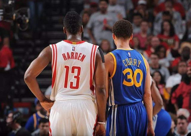 在赛道内外 在赛道内外