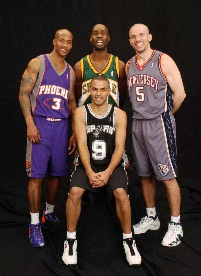 杨的引领下 杨的引领下