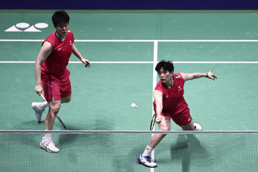 国足抵达巴林：首发阵容浮出水面 目标至少拿一分.